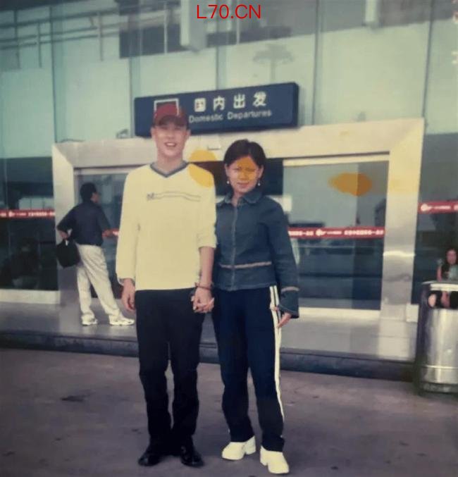 小沈阳沈春阳结婚22年了 所幸身边有你